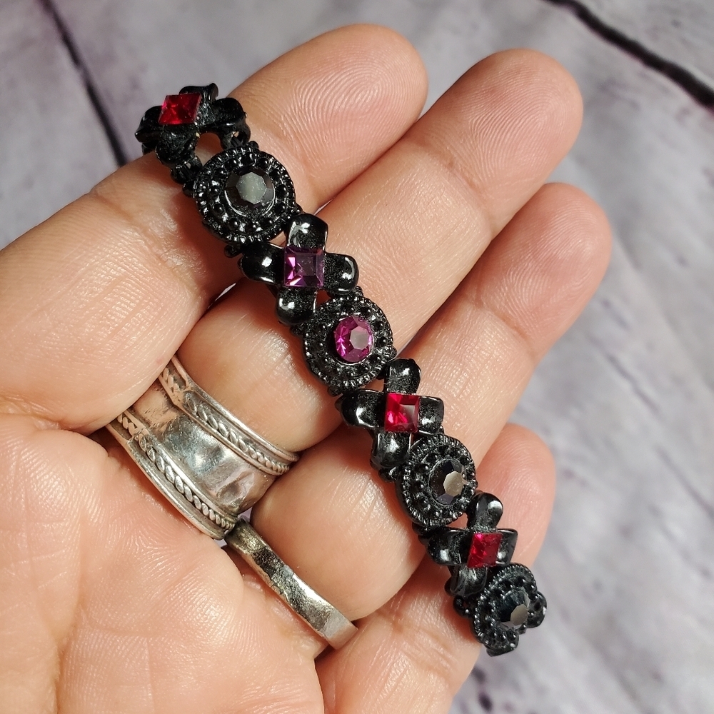Black Tone W/‎ Red Purple Genuine Australian Crystal Stretch Bracelet Cookie Lee
